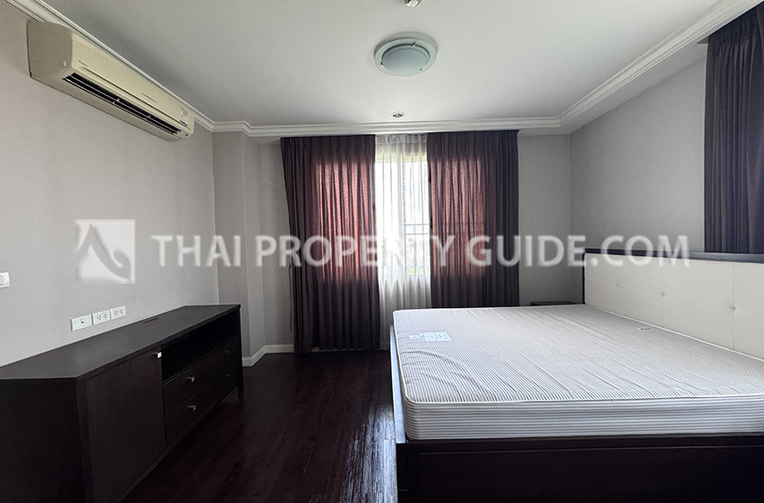 Condominium in Rama 9 